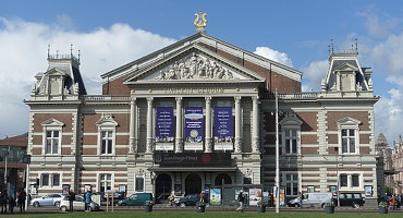 The front façade of the Concertgebouw in Amsterdam